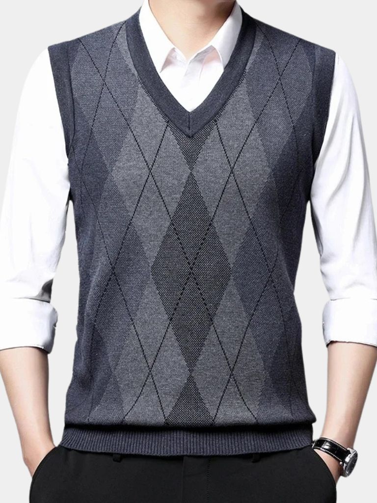 Academic Essential Knit Vest - Cross & Crown